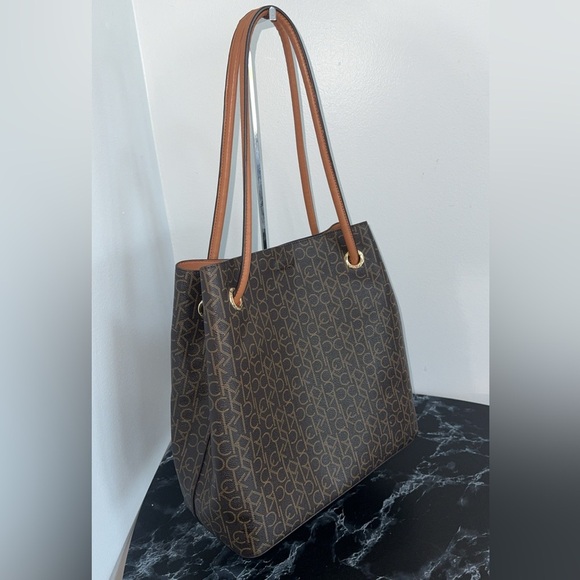 CALVIN KLEIN Handbag Women's Brown Logo Leather Large Tote Purse AUTHENTIC - Picture 3 of 11